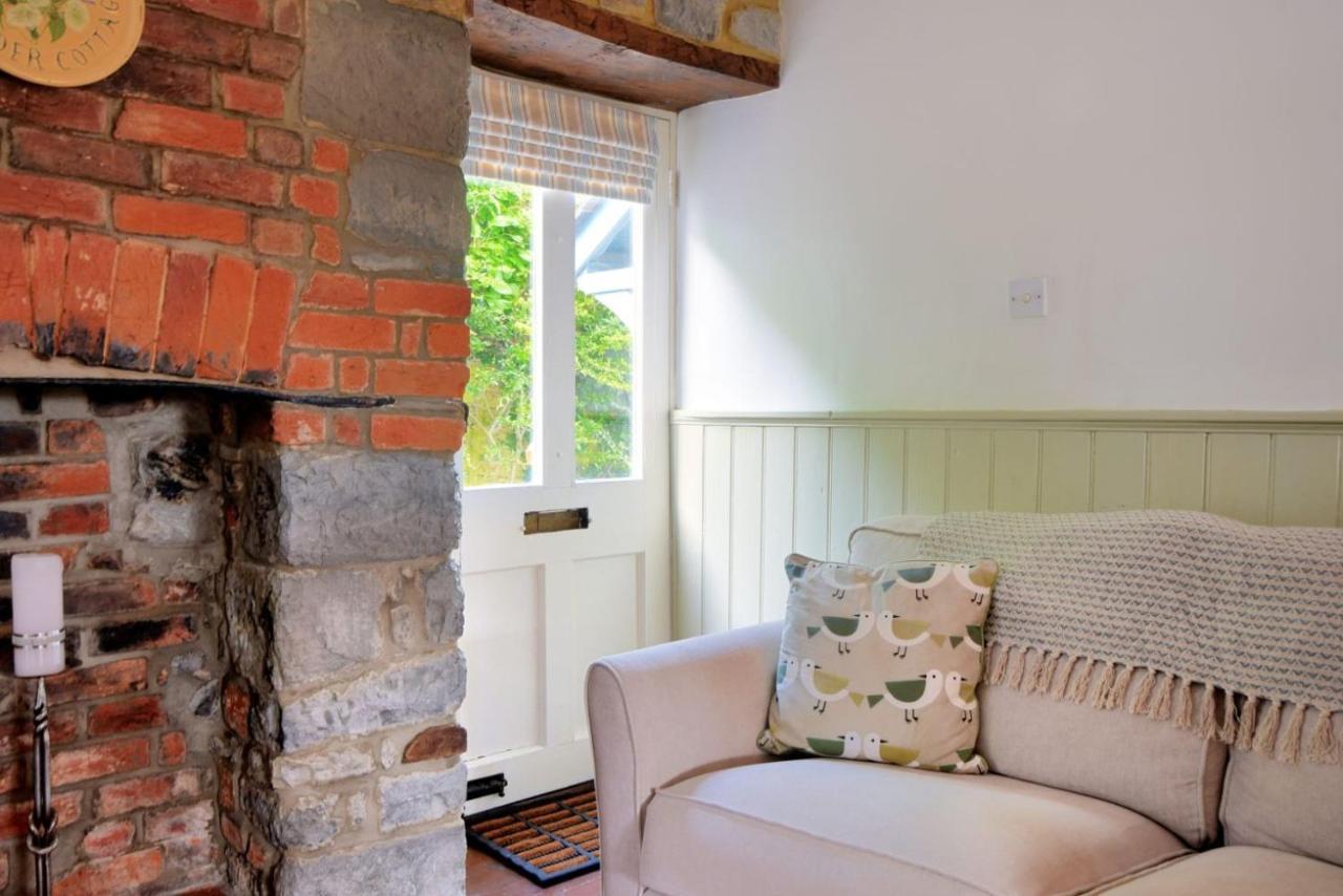 Lavender Cottage Lyme Regis Buitenkant foto
