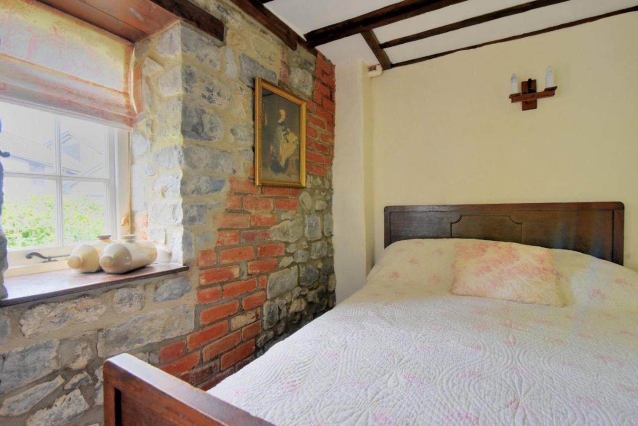 Lavender Cottage Lyme Regis Buitenkant foto
