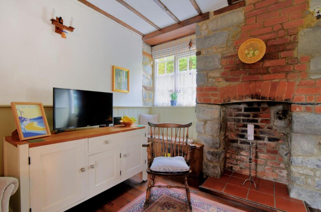 Lavender Cottage Lyme Regis Buitenkant foto